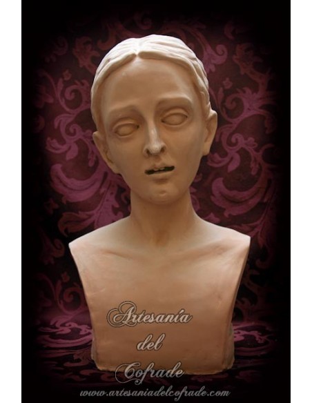 Virgen Dolorosa de tamaño natural, se entregaría ya terminada y montada en su candelero sin vestir.