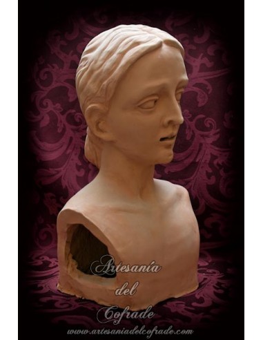 Virgen Dolorosa de tamaño natural, se entregaría ya terminada y montada en su candelero sin vestir.