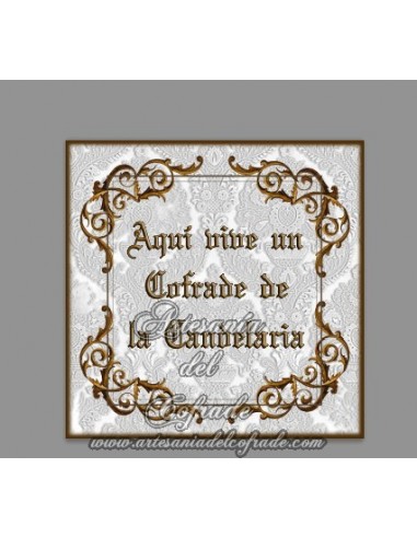 Azulejo cuadrado de Aqui vive un cofrade de la Candelaria, solo disponible en nuestra tienda de productos religiosos.