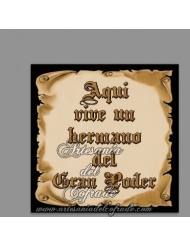 En venta esta cerámica con el texto de Aquí vive un Hermano del Gran Poder - En venta en nuestra tienda de Semana Santa