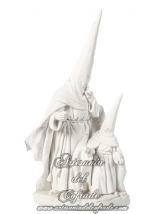 Figura de nazareno silenciando a niño de 25 ctm de altura realizado de escayola en venta en tu tienda Cofrade