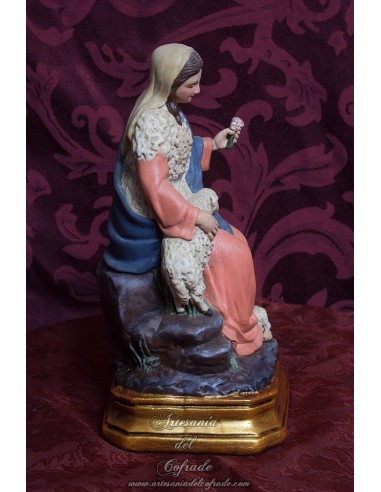 Figura de la Divina Pastora de 23,50 ctm de pasta cerámica policromada con oleos y patinada en venta