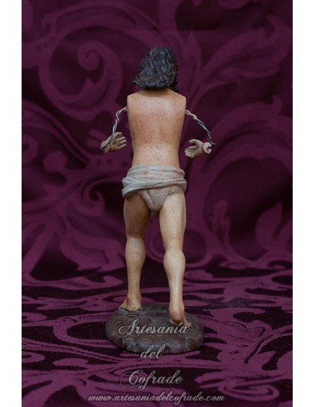 Precioso cristo en miniatura de 13 ctm policromado con oleos