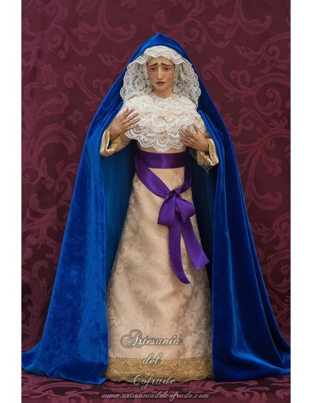Se vende esta bonita Virgen Dolorosa de 55 ctm de altura vestida solo en nuestra tienda cofrade.