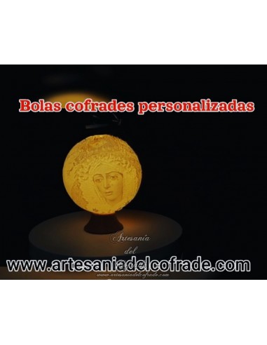 En venta bola Navidad en Litofania 3d de la Virgen de la Esperanza Macarena de Sevilla solo en nuestra tienda cofrade