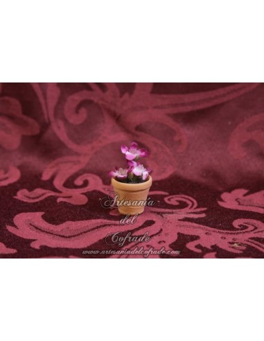 Maceta con flores rosas  para Belen